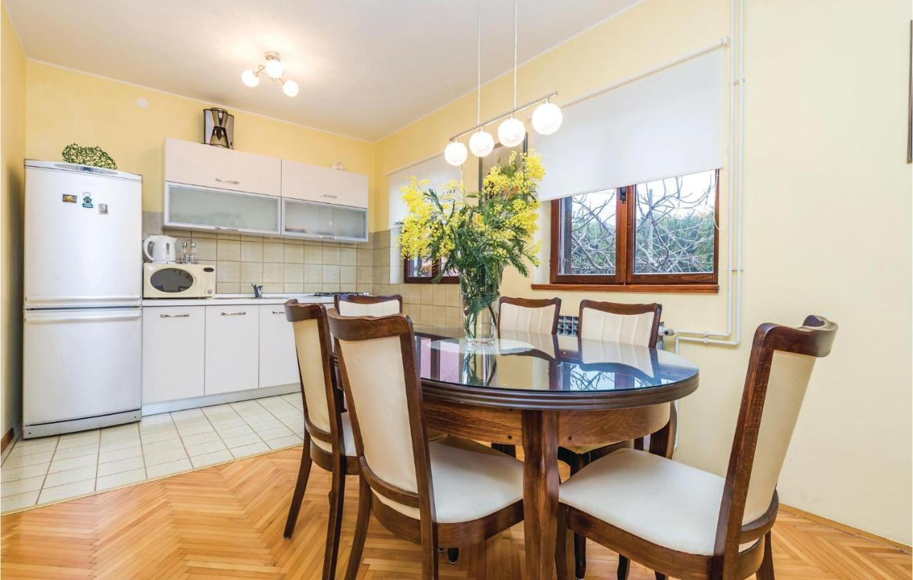 Lovely Apartment In Matulji With Kitchen Exterior foto