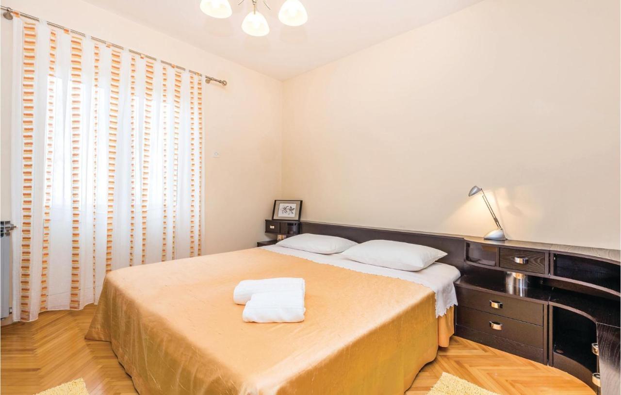 Lovely Apartment In Matulji With Kitchen Exterior foto
